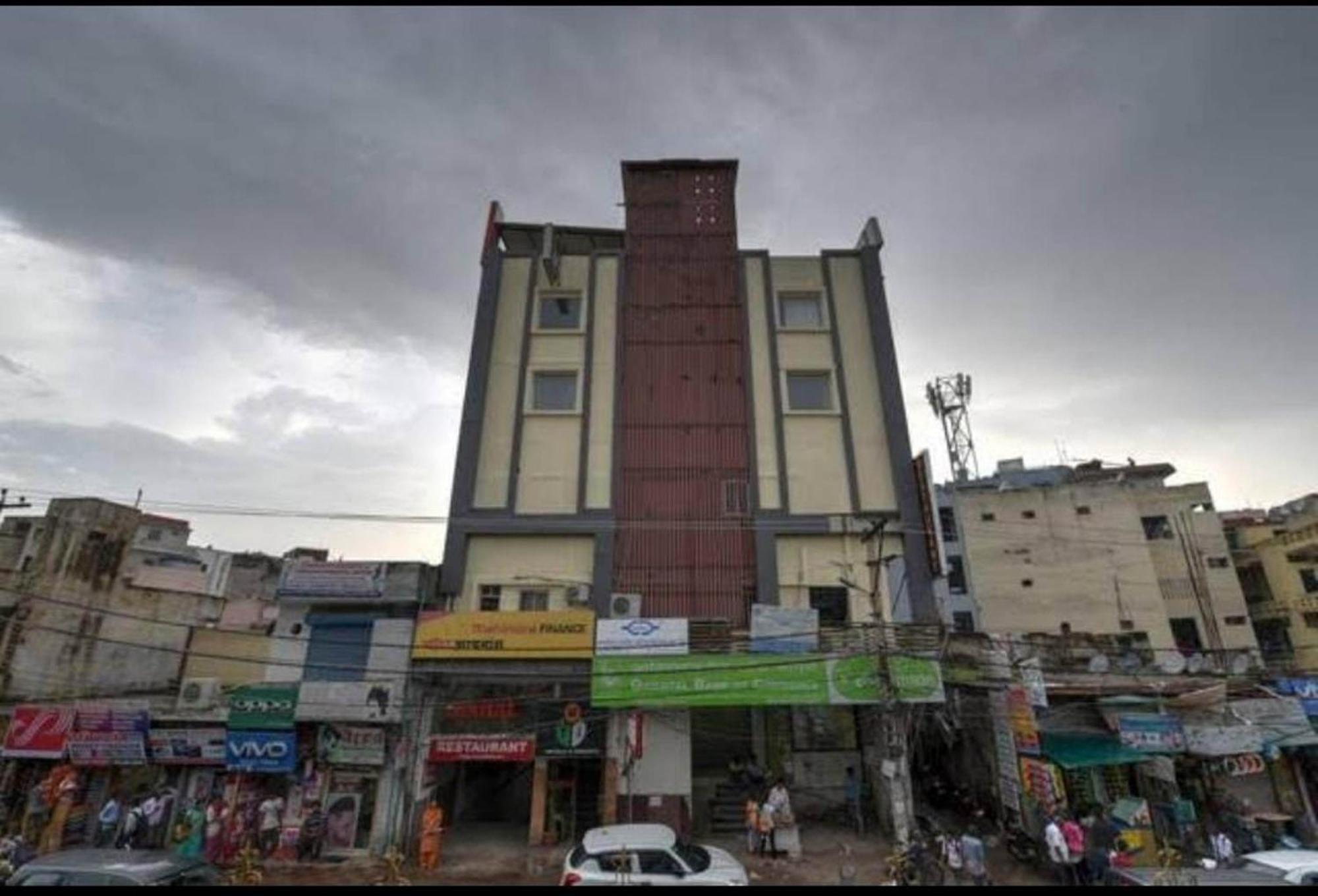 Airport Hotel Mahal New Delhi Exterior photo