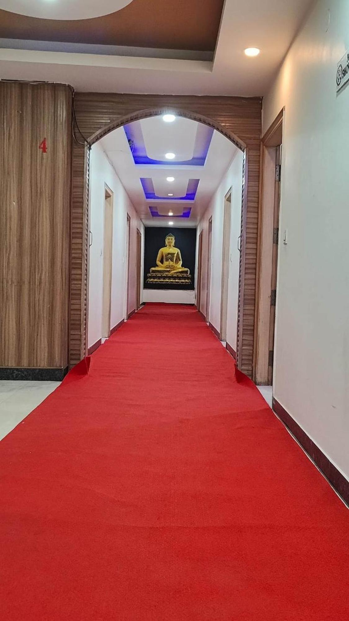 Airport Hotel Mahal New Delhi Exterior photo