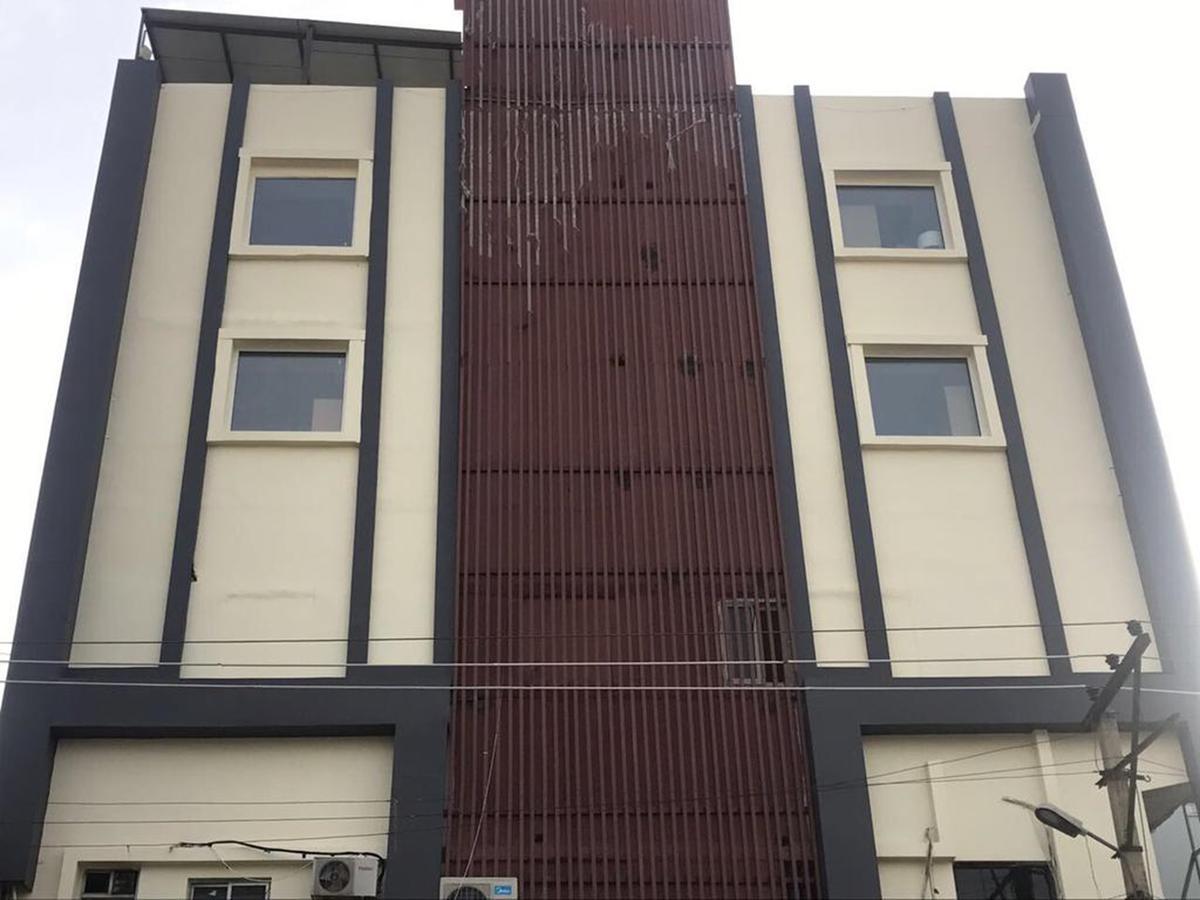 Airport Hotel Mahal New Delhi Exterior photo