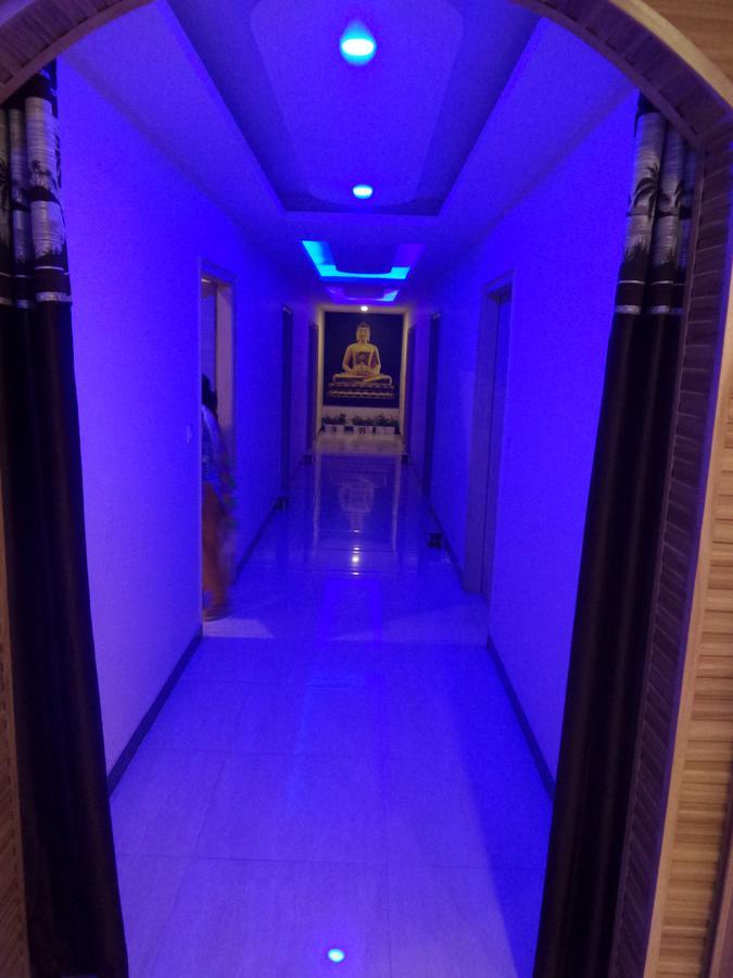 Airport Hotel Mahal New Delhi Exterior photo