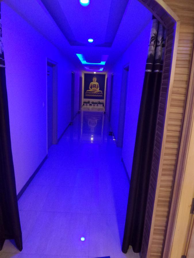 Airport Hotel Mahal New Delhi Exterior photo